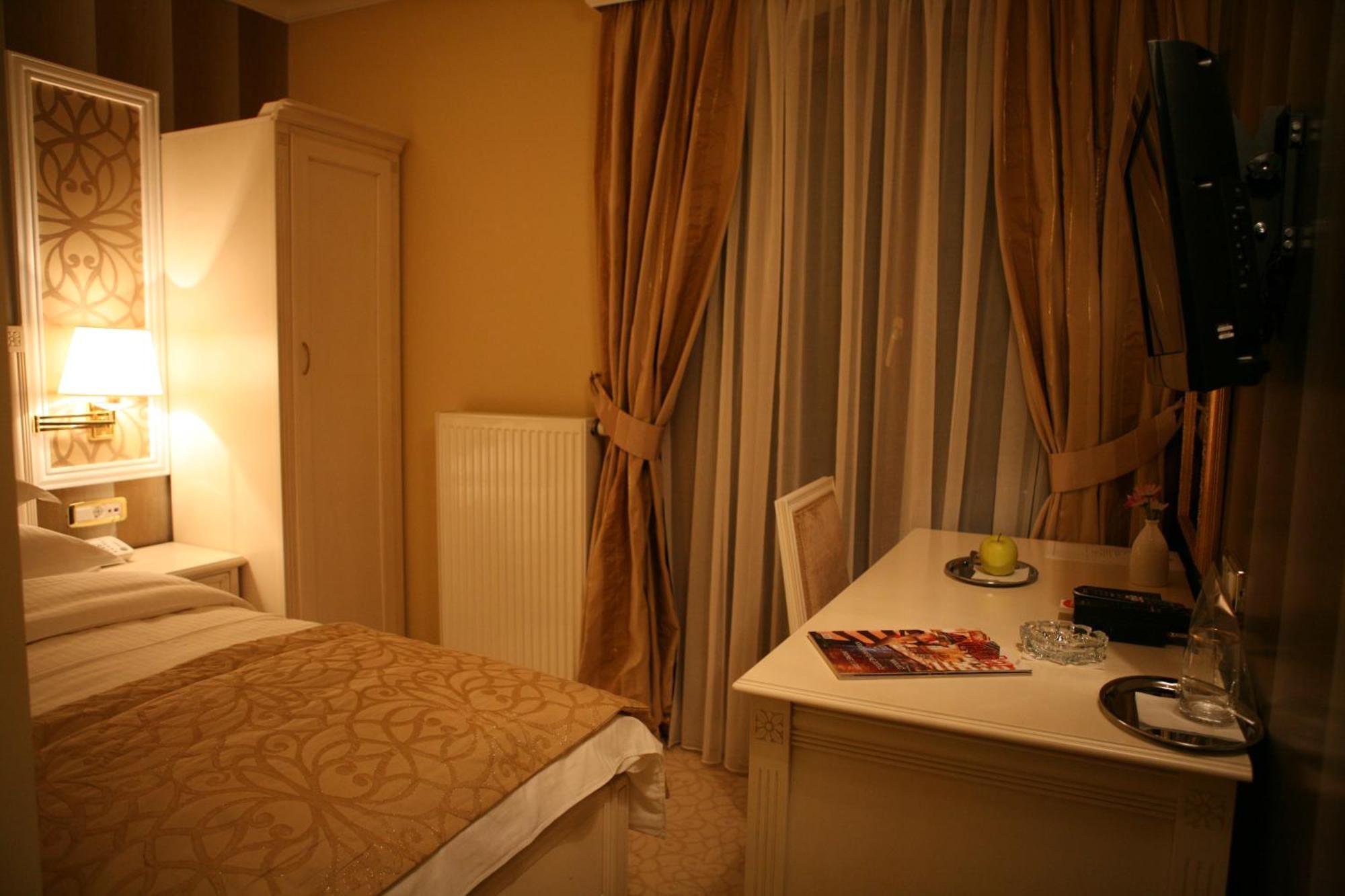 Hotel Villa Viktorija Banja Luka Eksteriør billede