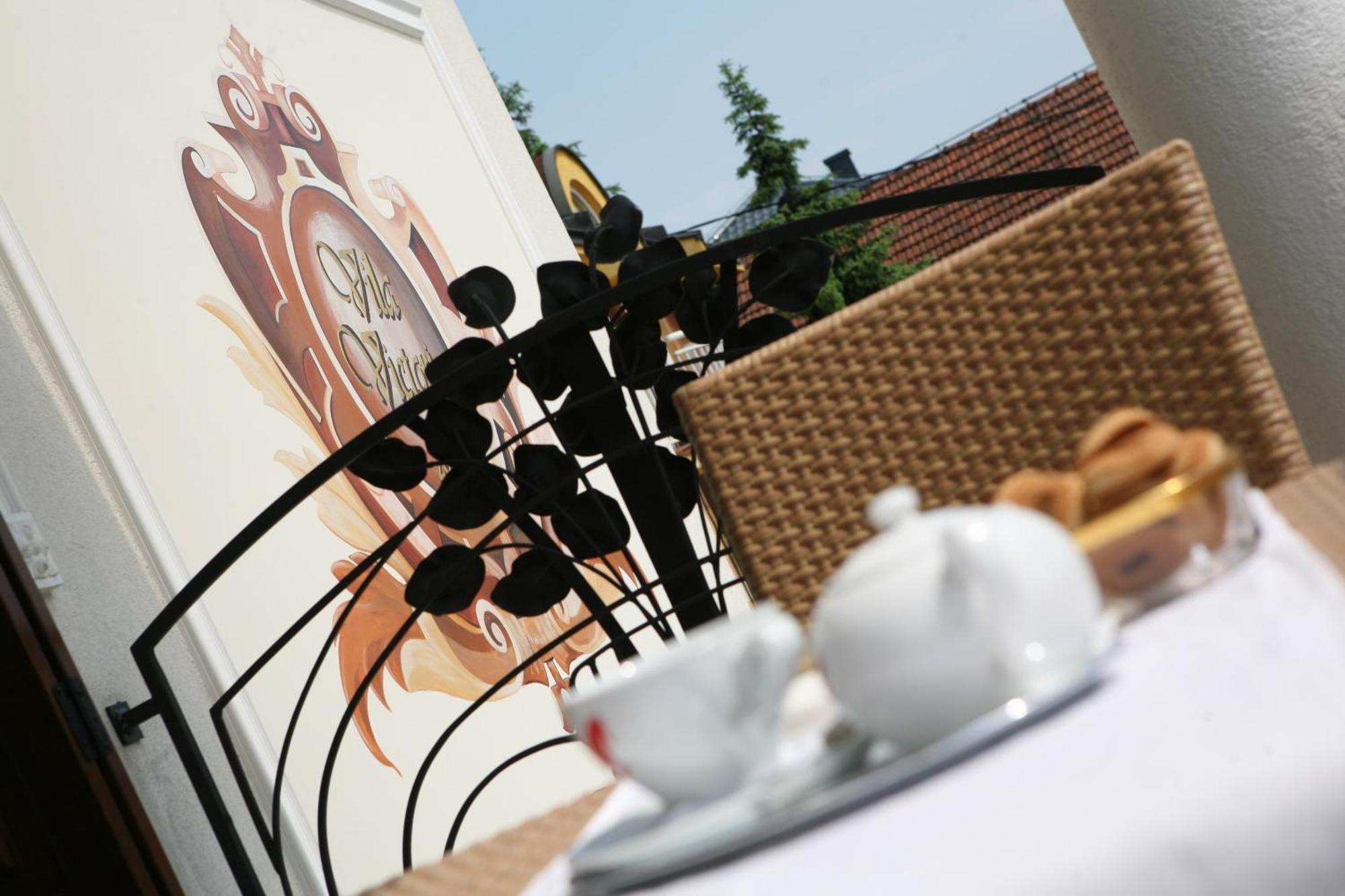Hotel Villa Viktorija Banja Luka Eksteriør billede