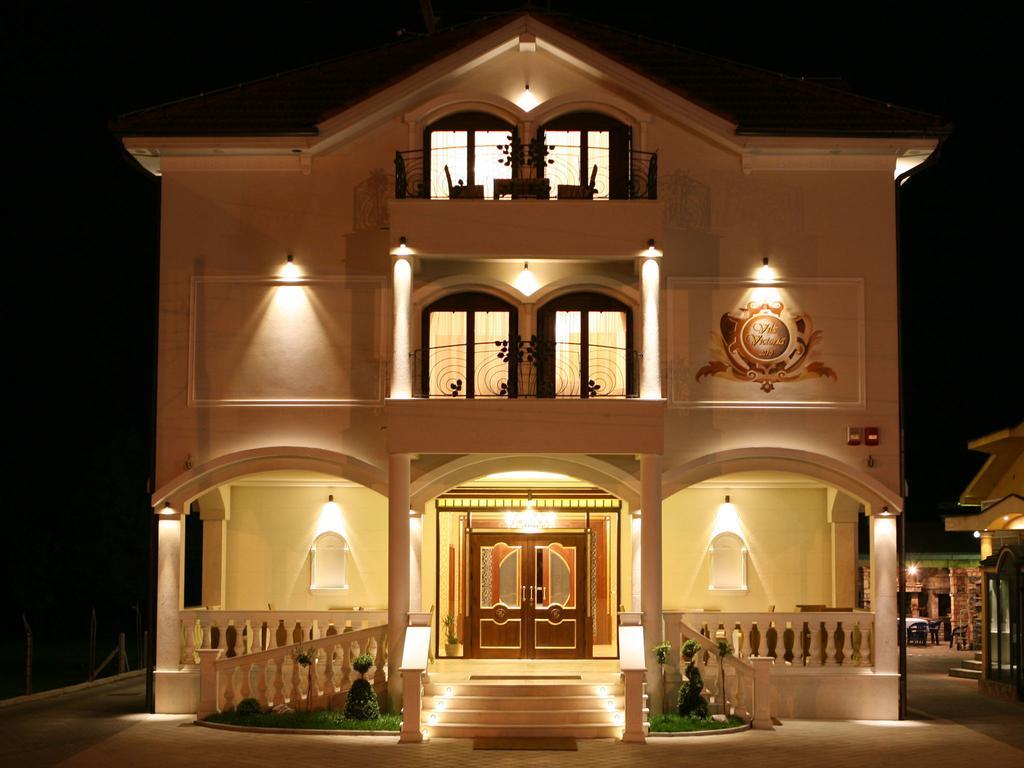 Hotel Villa Viktorija Banja Luka Eksteriør billede