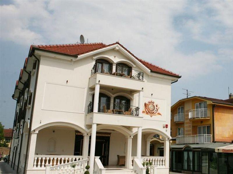 Hotel Villa Viktorija Banja Luka Eksteriør billede